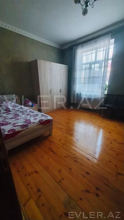 Satılır, həyət evi/villa
