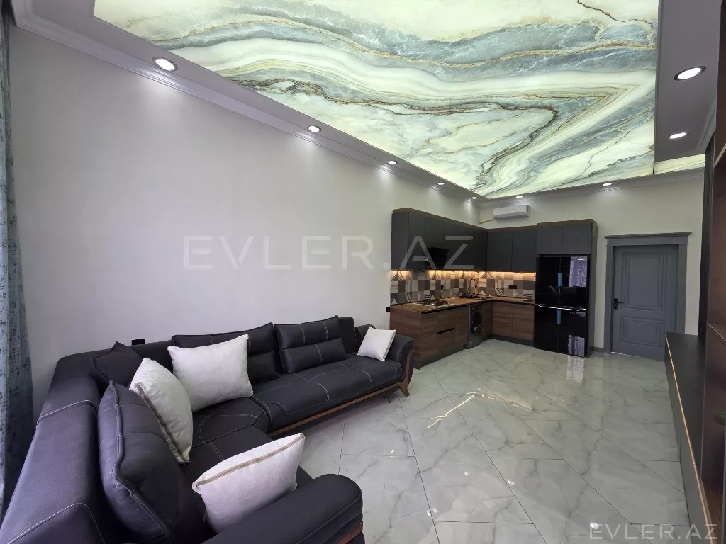 Satılır, həyət evi/villa