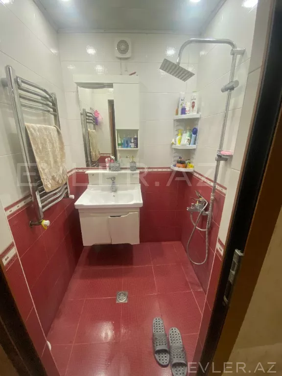 Satılır, yeni tikili