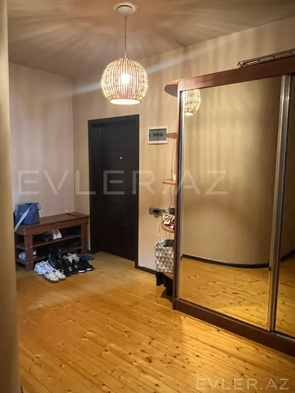 Satılır, yeni tikili