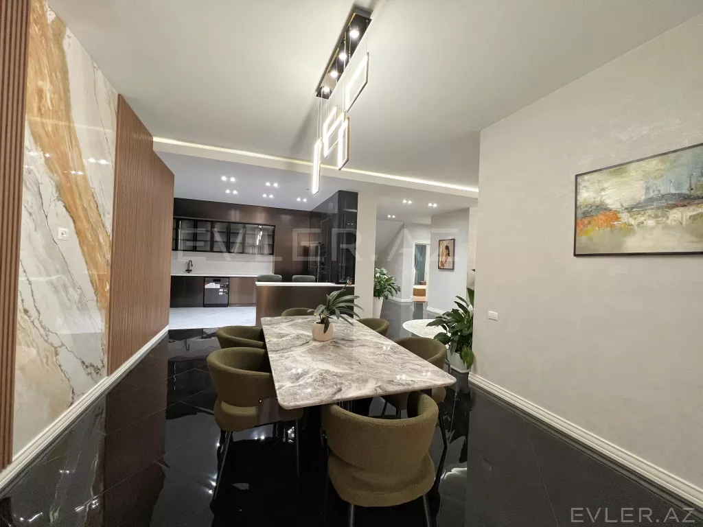 Satılır, həyət evi/villa