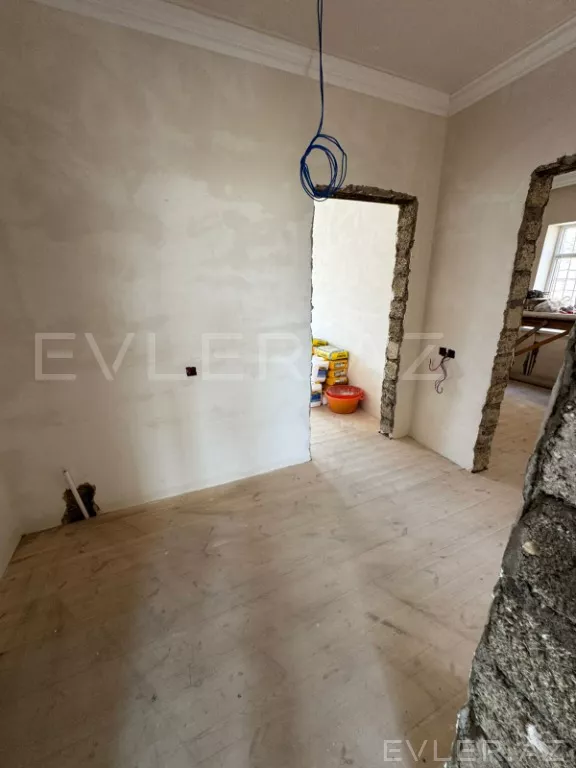 Satılır, həyət evi/villa