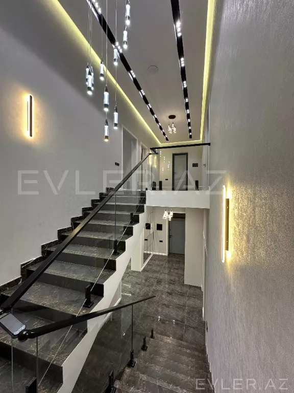 Satılır, həyət evi/villa