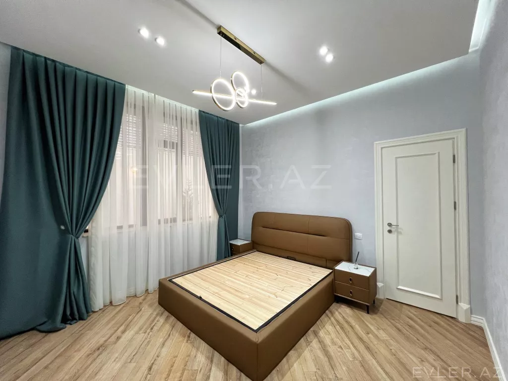 Satılır, həyət evi/villa