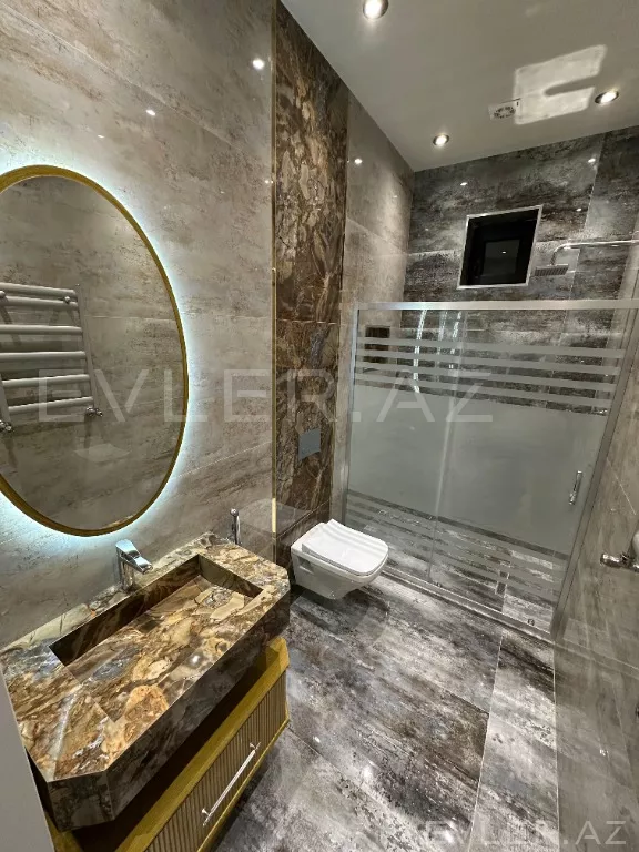 Satılır, həyət evi/villa