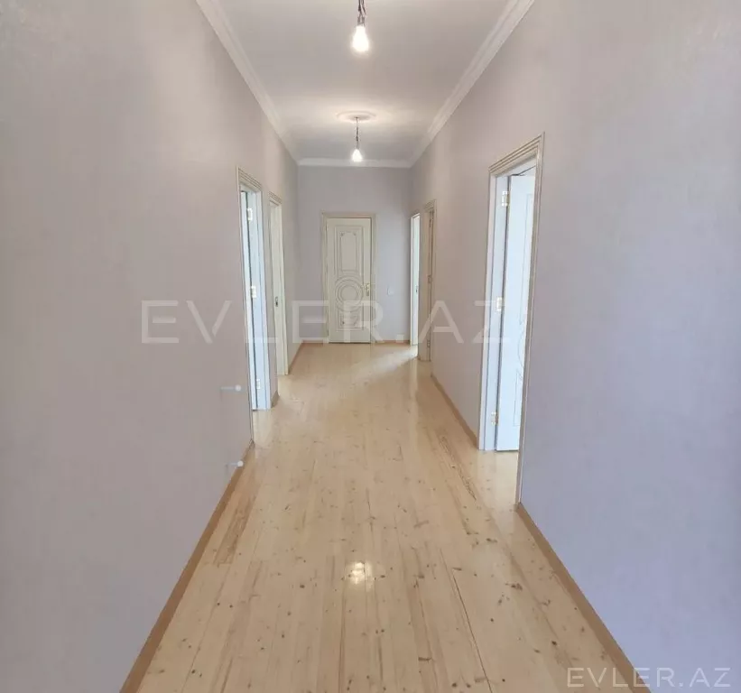 Satılır, həyət evi/villa