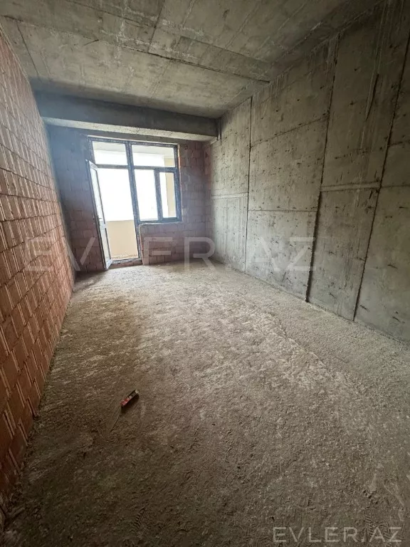Satılır, yeni tikili