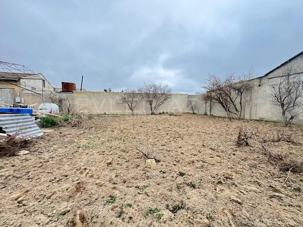 Satılır, həyət evi/villa
