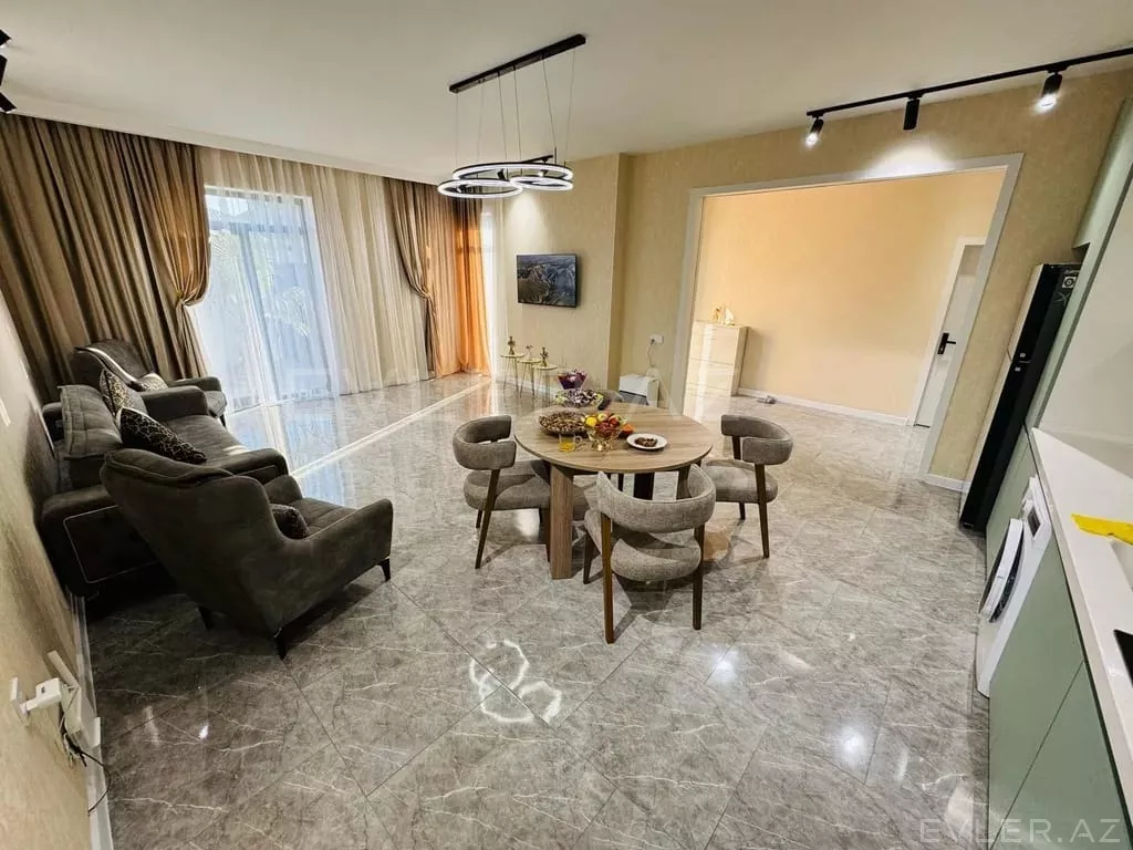 Satılır, həyət evi/villa