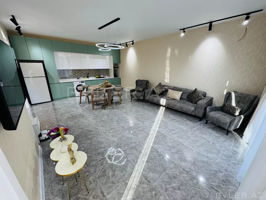 Satılır, həyət evi/villa