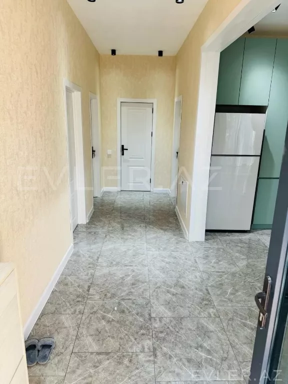 Satılır, həyət evi/villa