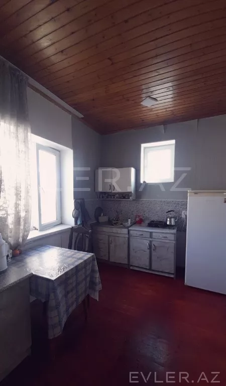 Satılır, həyət evi/villa