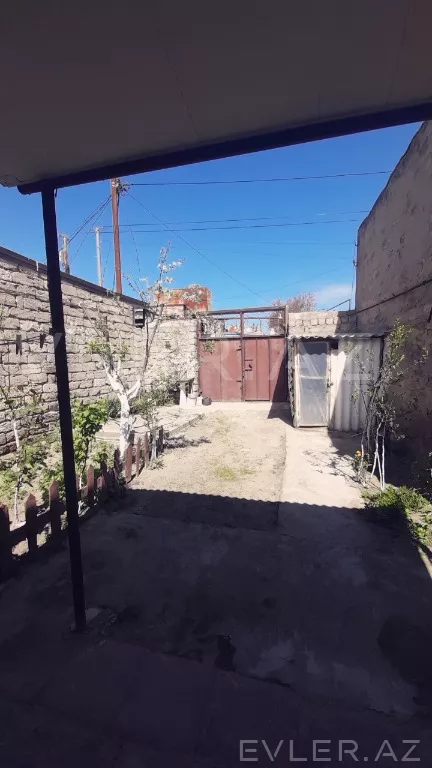 Satılır, həyət evi/villa