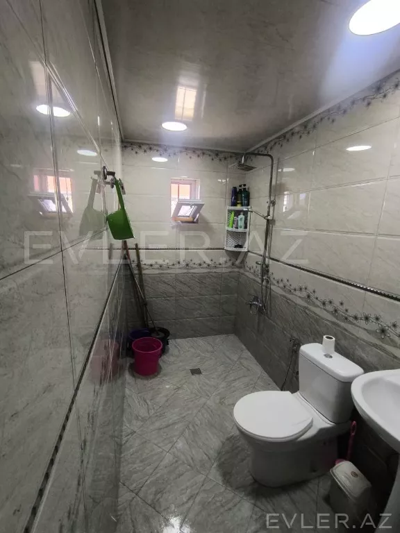 Satılır, həyət evi/villa