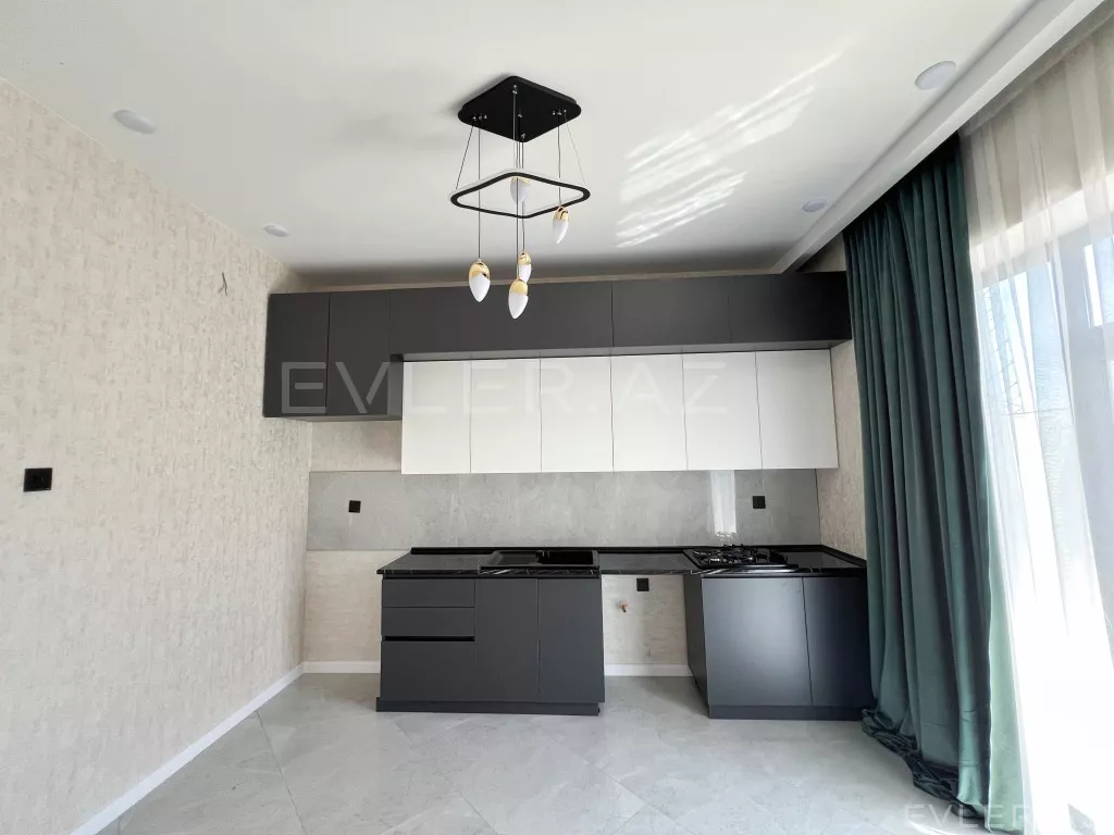 Satılır, həyət evi/villa