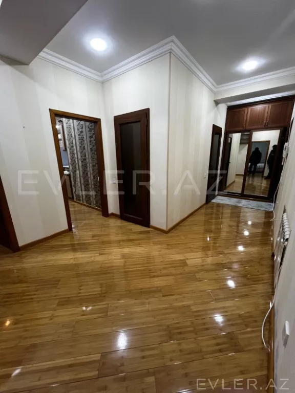 Satılır, yeni tikili
