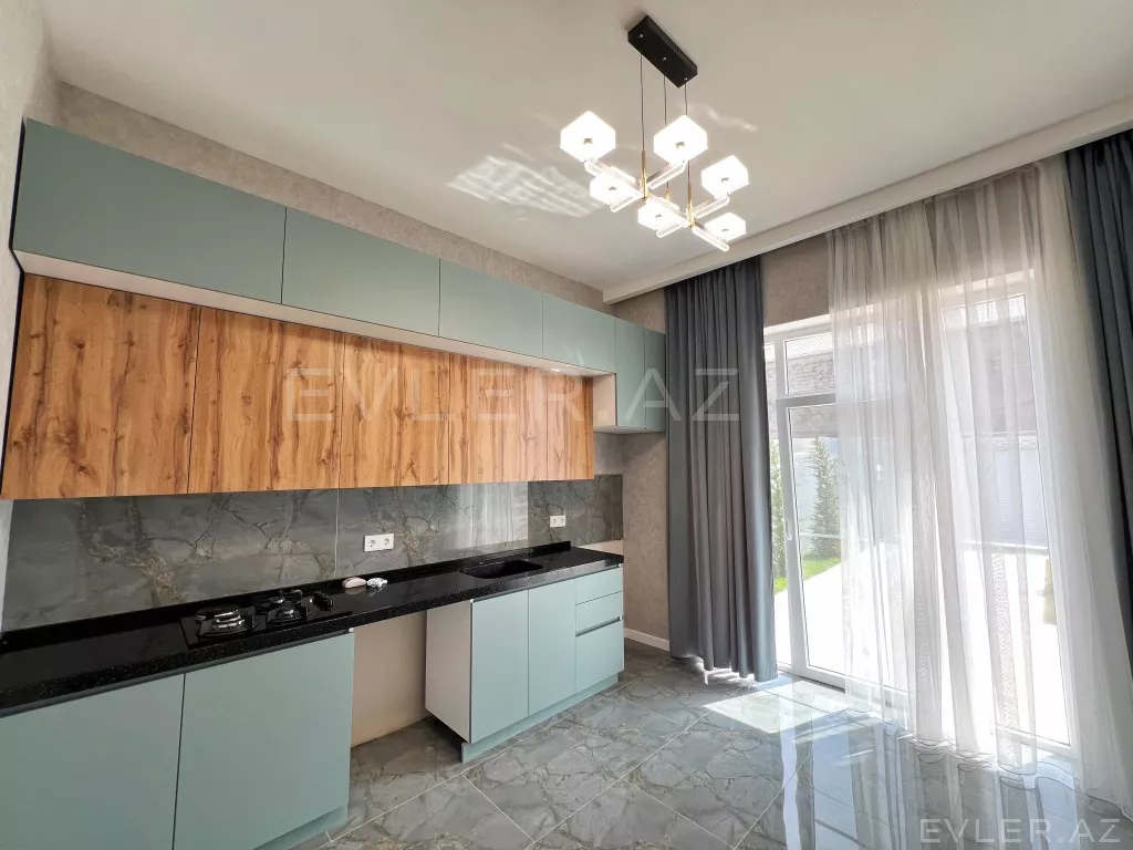 Satılır, həyət evi/villa