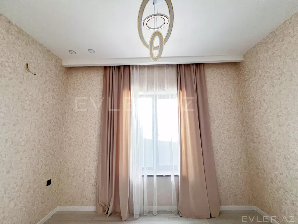 Satılır, həyət evi/villa