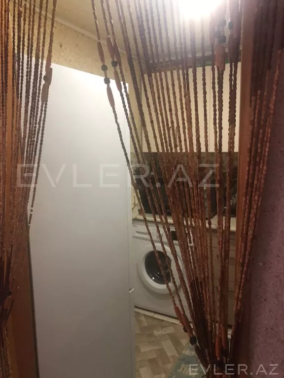 Satılır, köhnə tikili