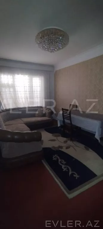 Satılır, köhnə tikili
