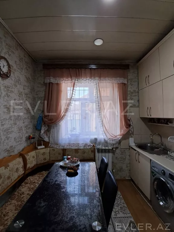 Satılır, həyət evi/villa