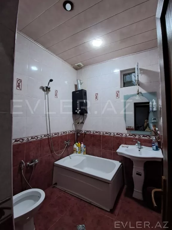 Satılır, həyət evi/villa