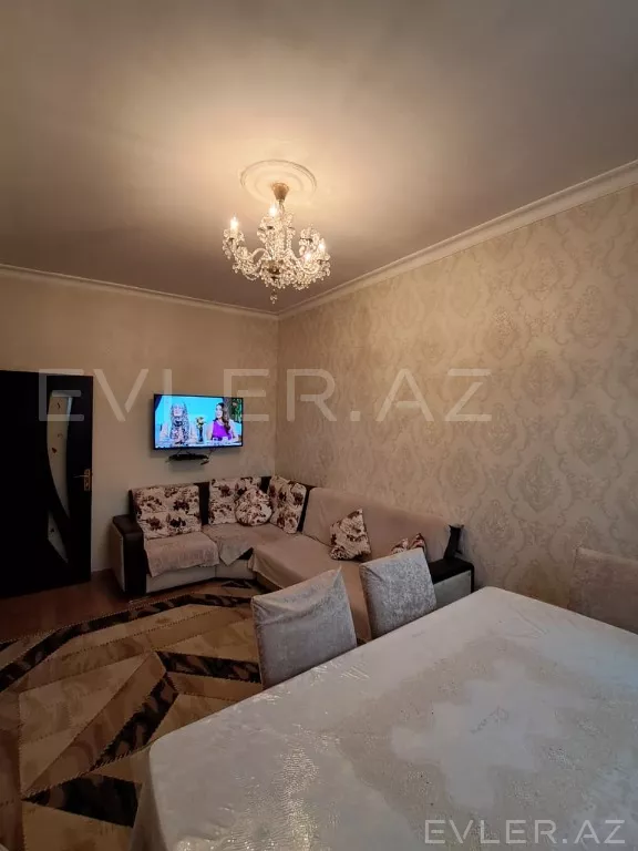 Satılır, həyət evi/villa