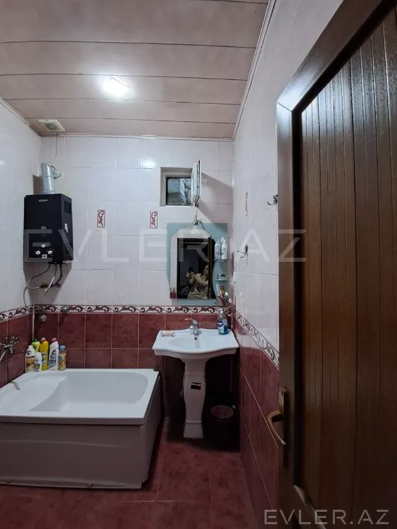 Satılır, həyət evi/villa