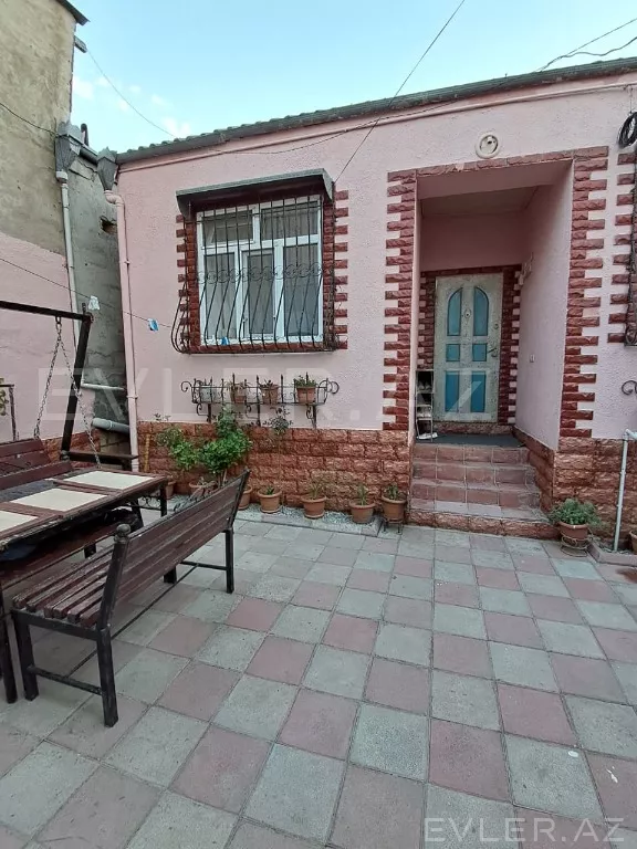 Satılır, həyət evi/villa