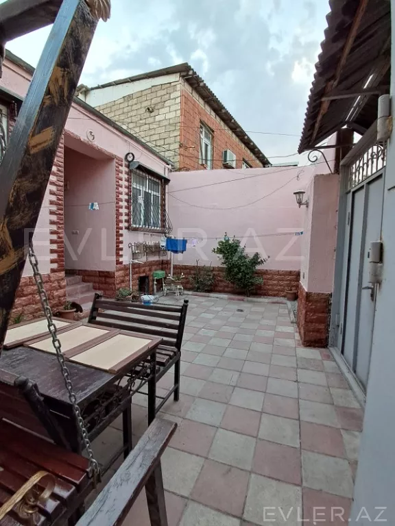 Satılır, həyət evi/villa
