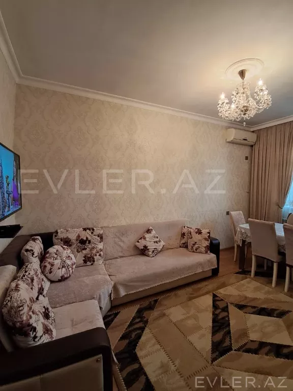 Satılır, həyət evi/villa
