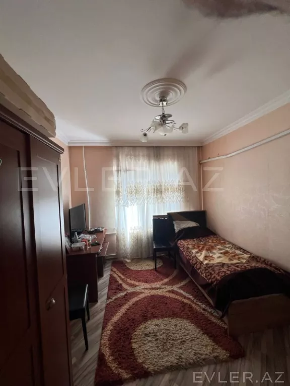 Satılır, köhnə tikili