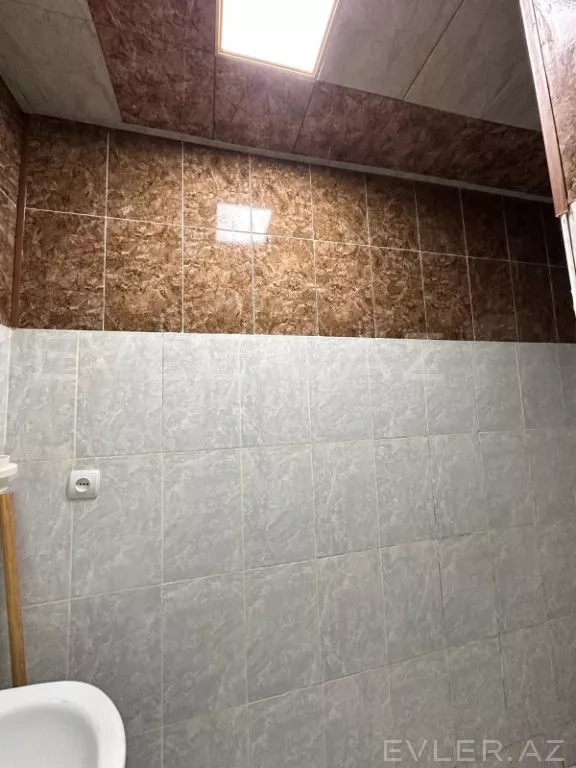 Satılır, köhnə tikili