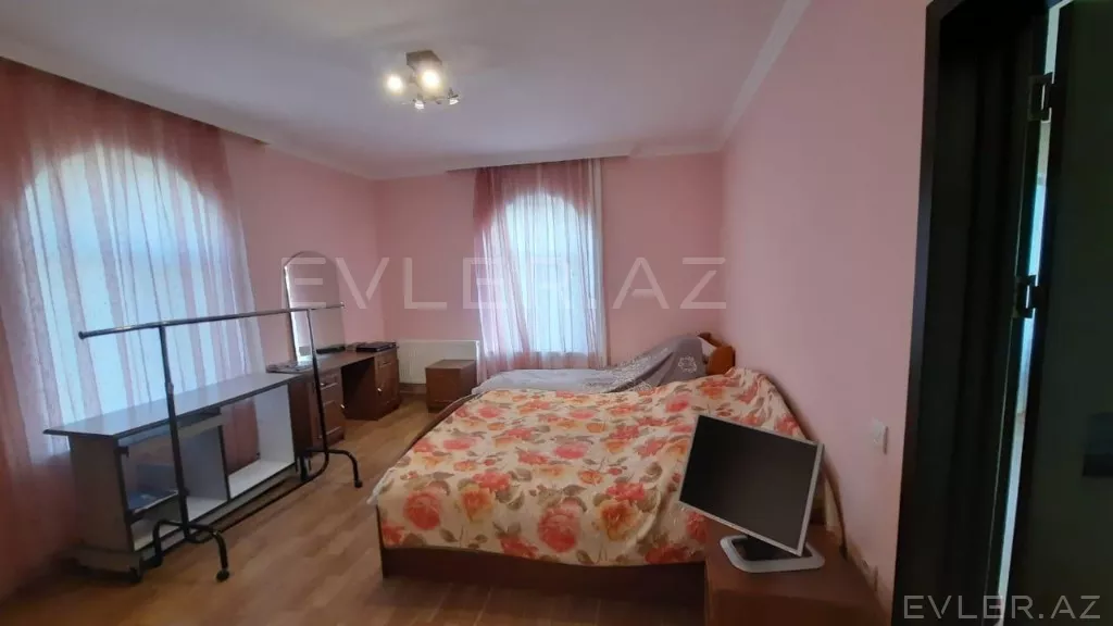 Satılır, həyət evi/villa