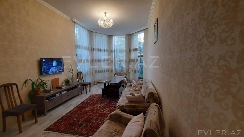 Satılır, həyət evi/villa