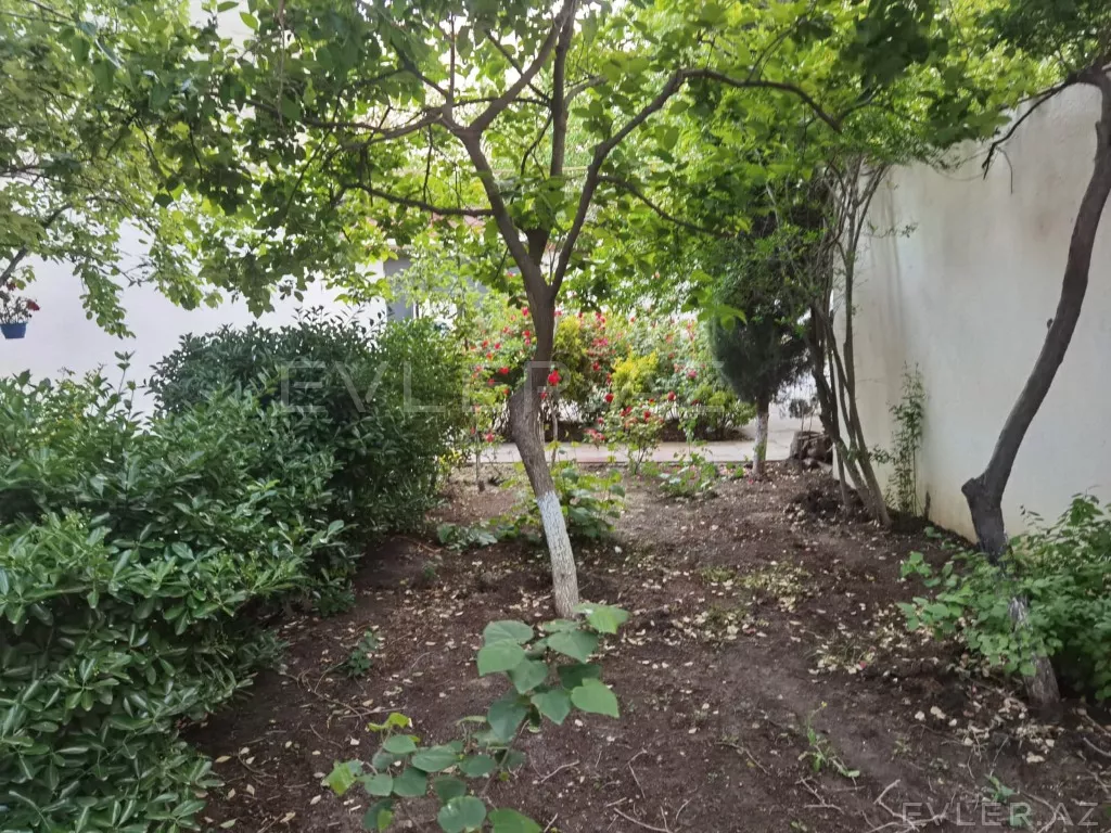 Satılır, bağ evi