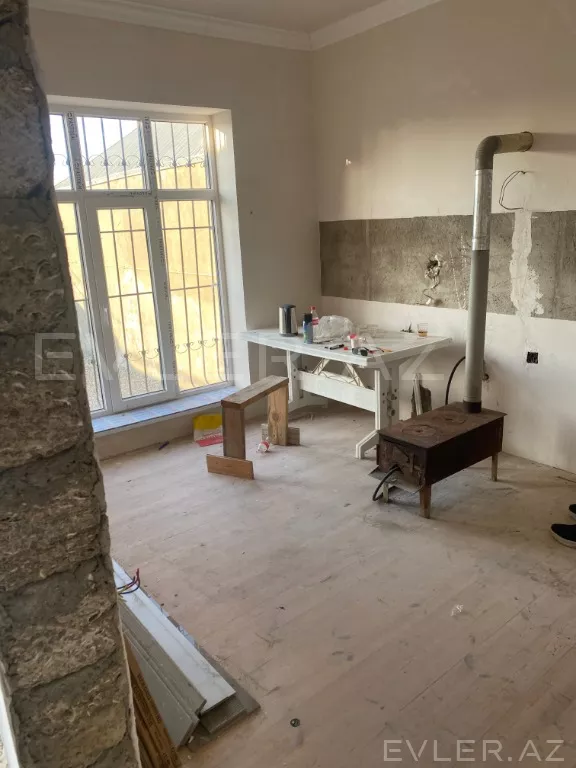Satılır, həyət evi/villa