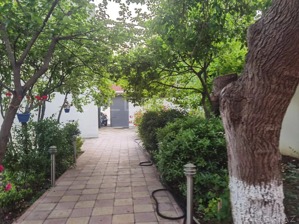 Satılır, bağ evi