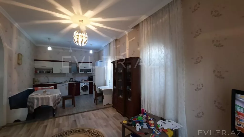 Satılır, həyət evi/villa