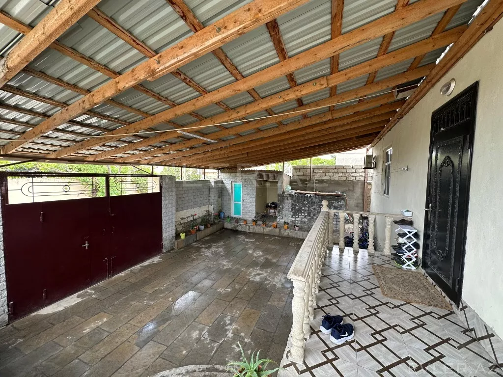 Satılır, bağ evi
