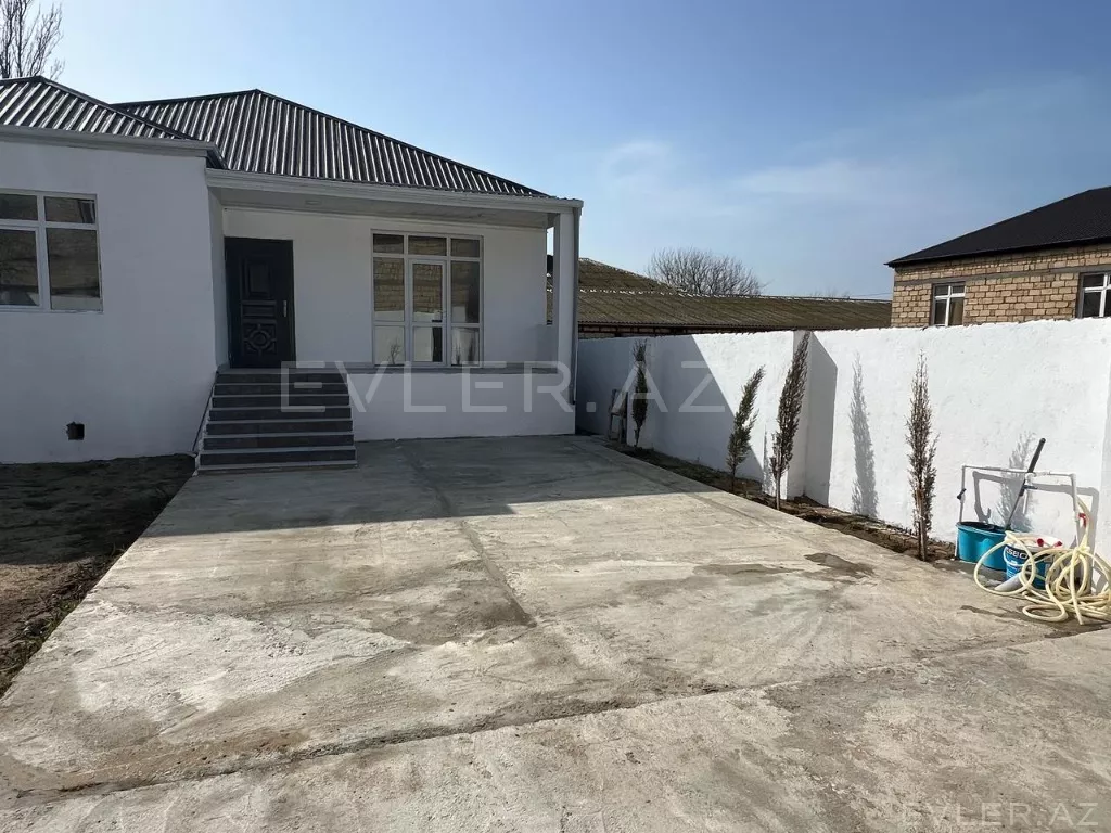 Satılır, həyət evi/villa
