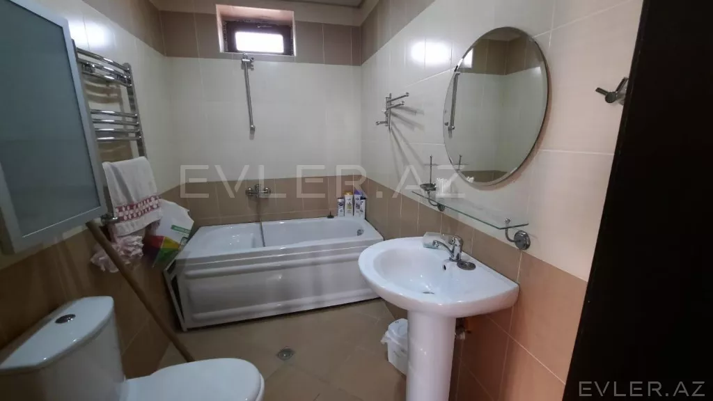 Satılır, həyət evi/villa