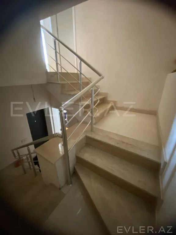 Satılır, həyət evi/villa