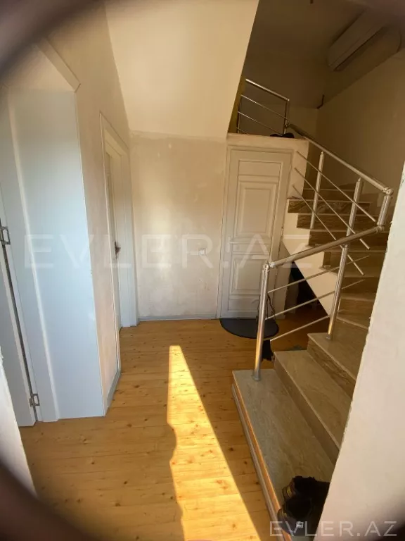 Satılır, həyət evi/villa