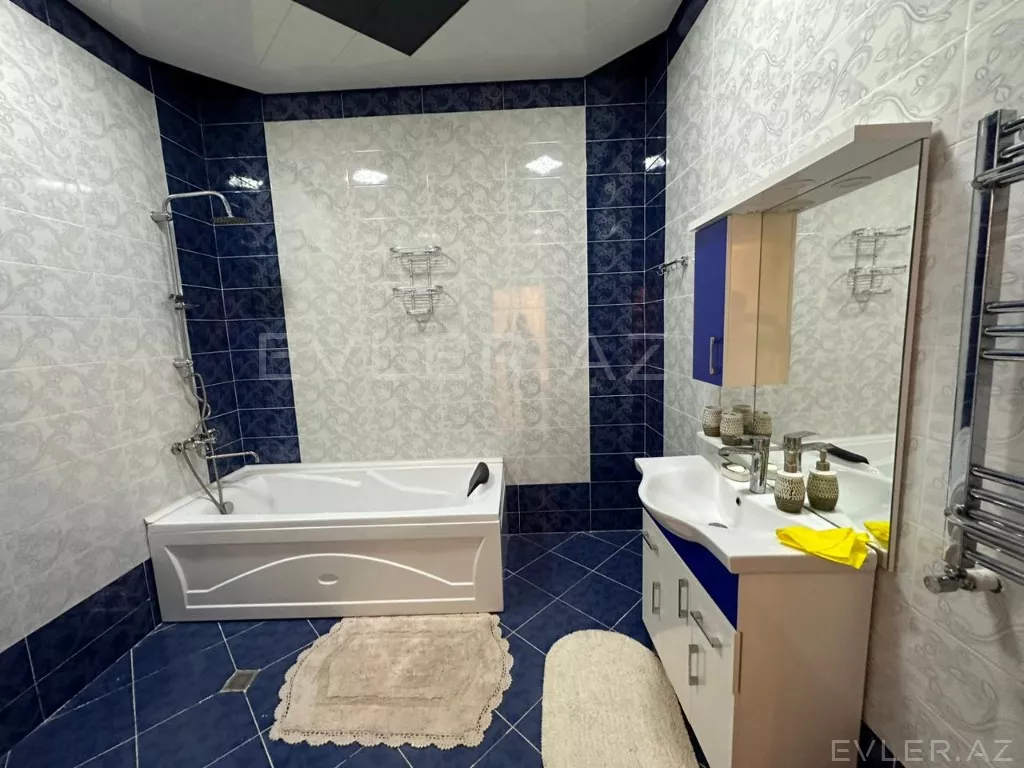 Satılır, həyət evi/villa