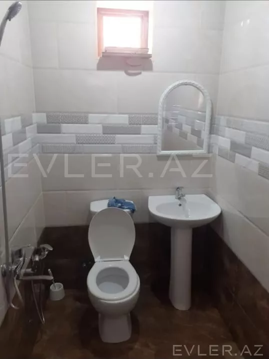 Satılır, həyət evi/villa