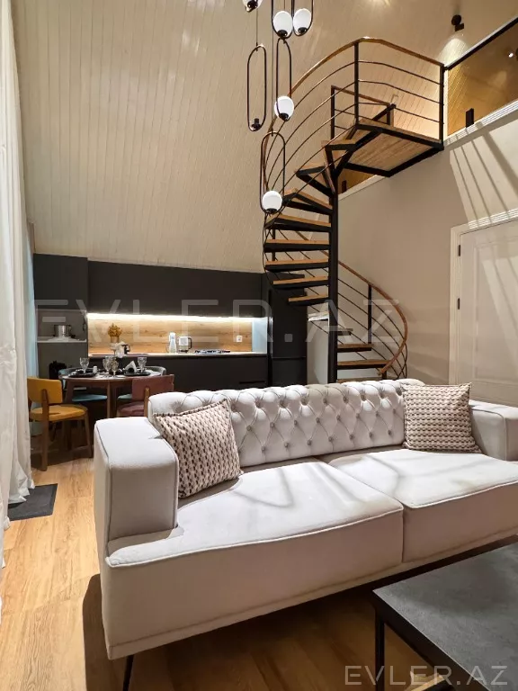 Aylıq, həyət evi/villa
