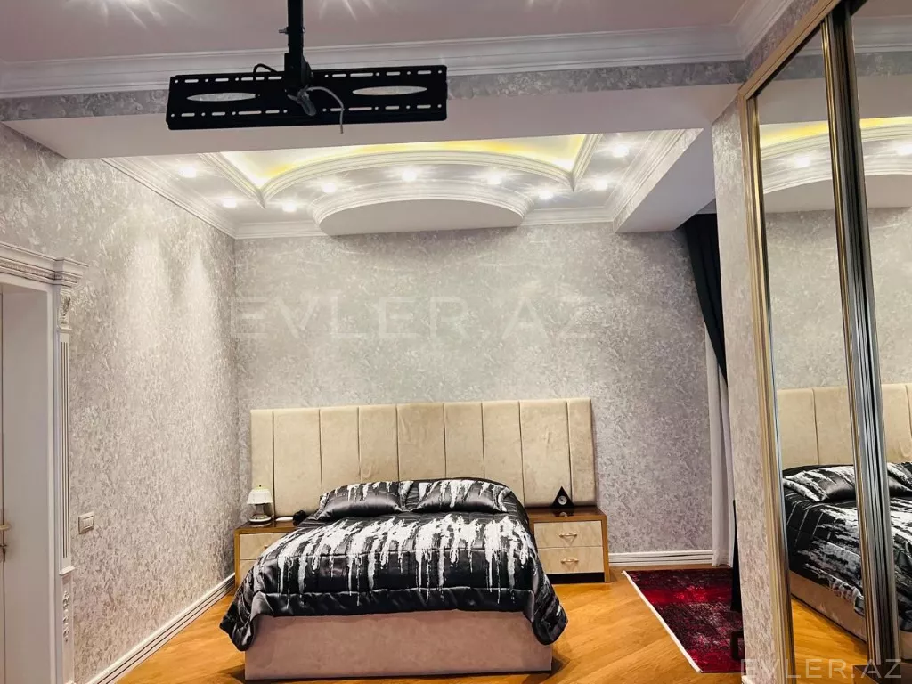 Satılır, həyət evi/villa
