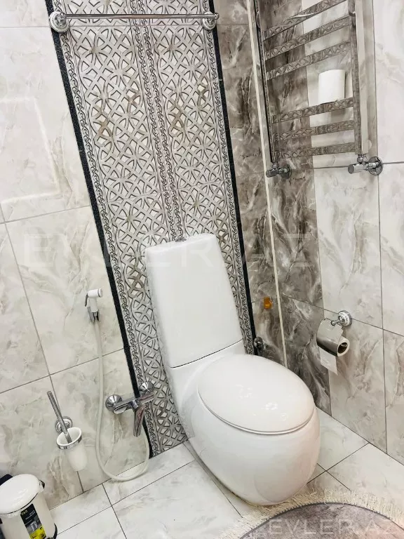 Satılır, həyət evi/villa