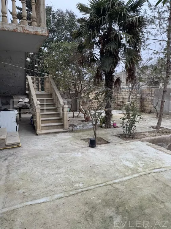 Satılır, həyət evi/villa